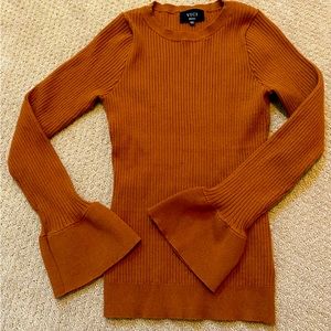 VICI Women’s Burnt Orange Ribbed Sweater - Small